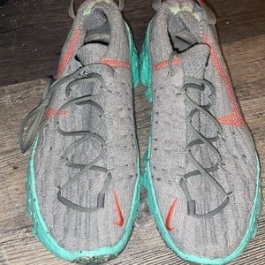 Space Hippie 04 ‘Green Glow’